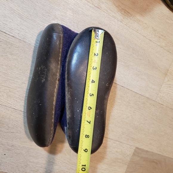 Women's Purple Wool Boots - Picture 9 of 9